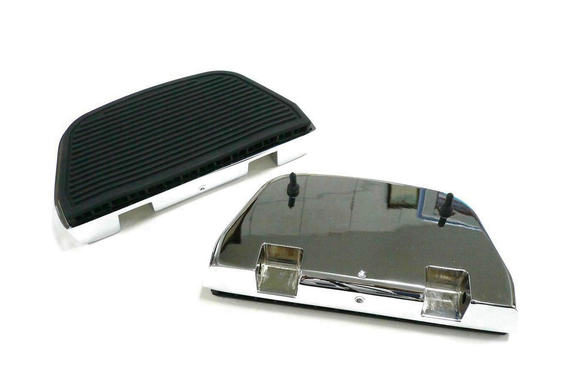Chrome Ribbed Rear Passenger Footboard Kit