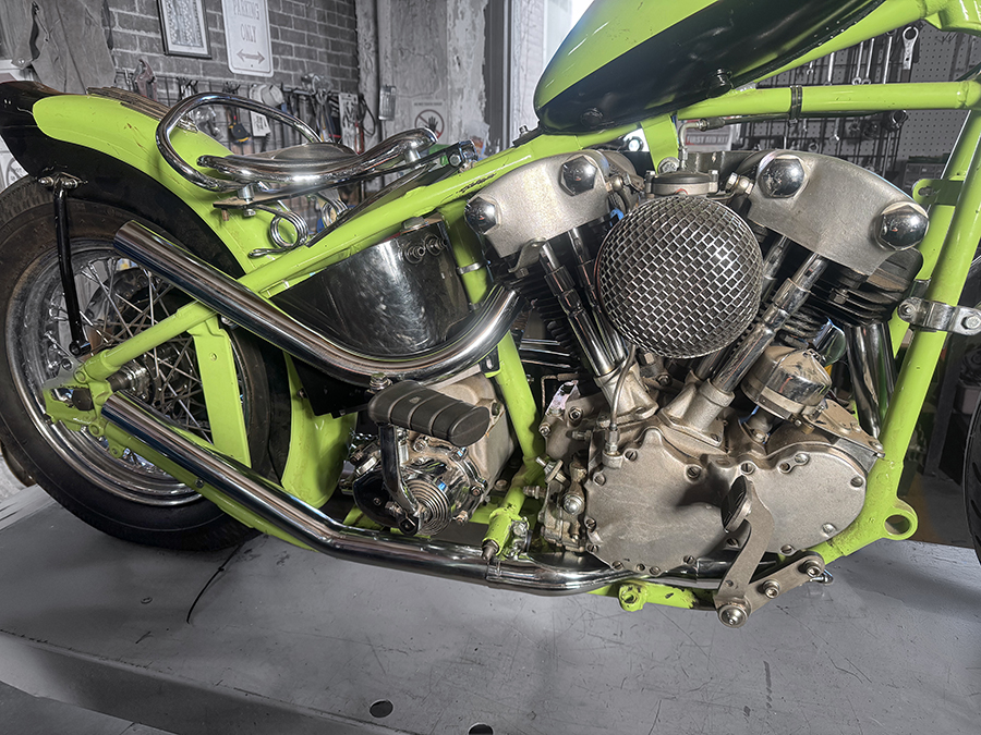 Knucklehead Upsweep Header Set Chrome
