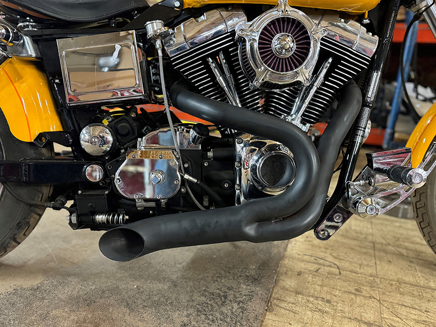 Black Wyatt Gatling 2 into 1 Exhaust Pipe Header Kit