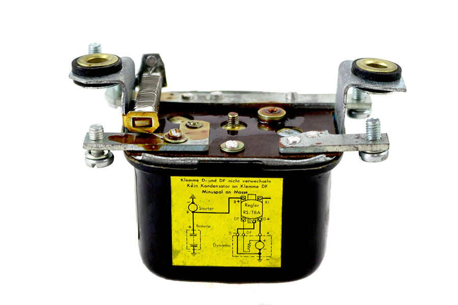 Bosch Black 12 Volt Regulator
