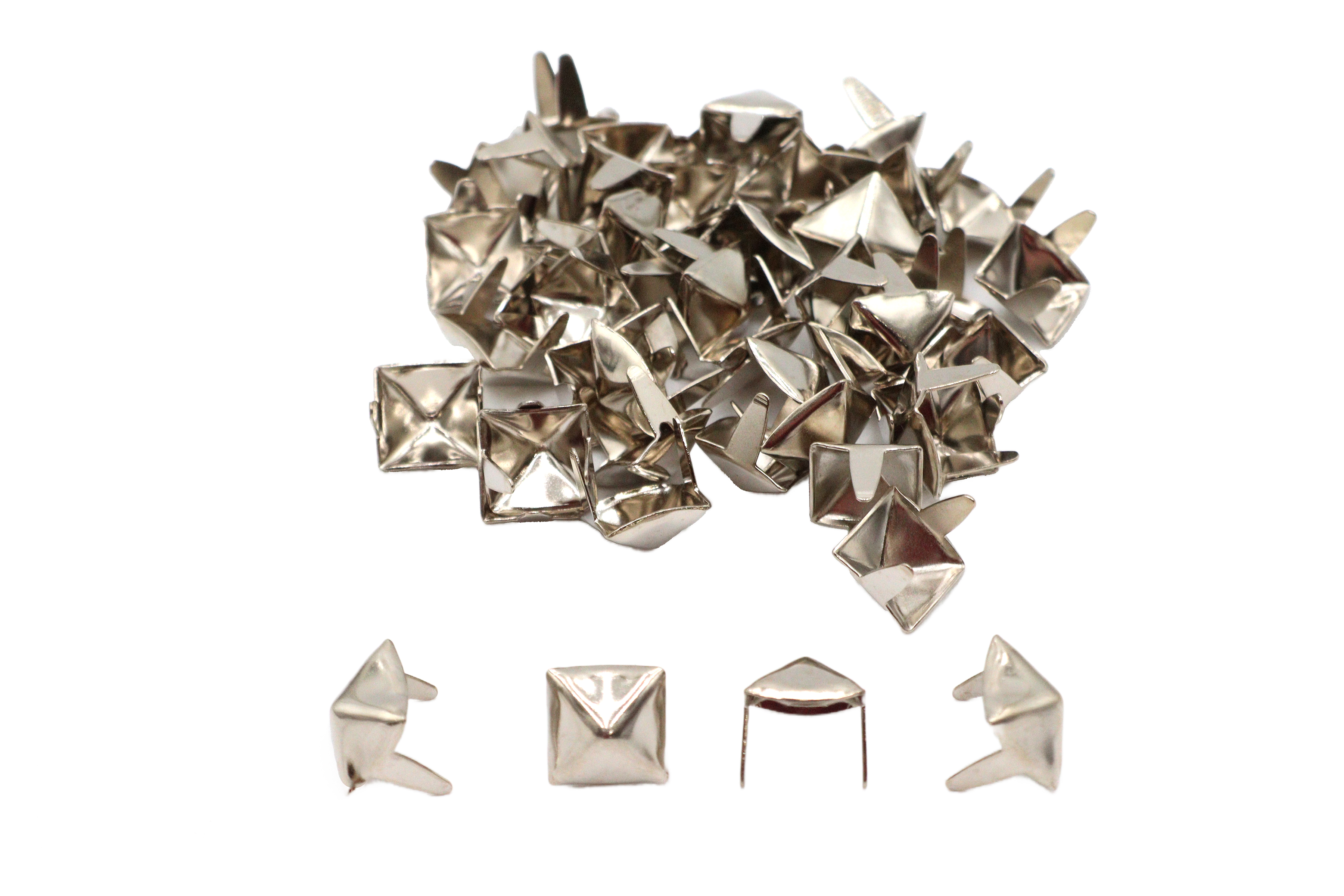 3/8" Pyramid Saddlebag Spots Bright Nickel