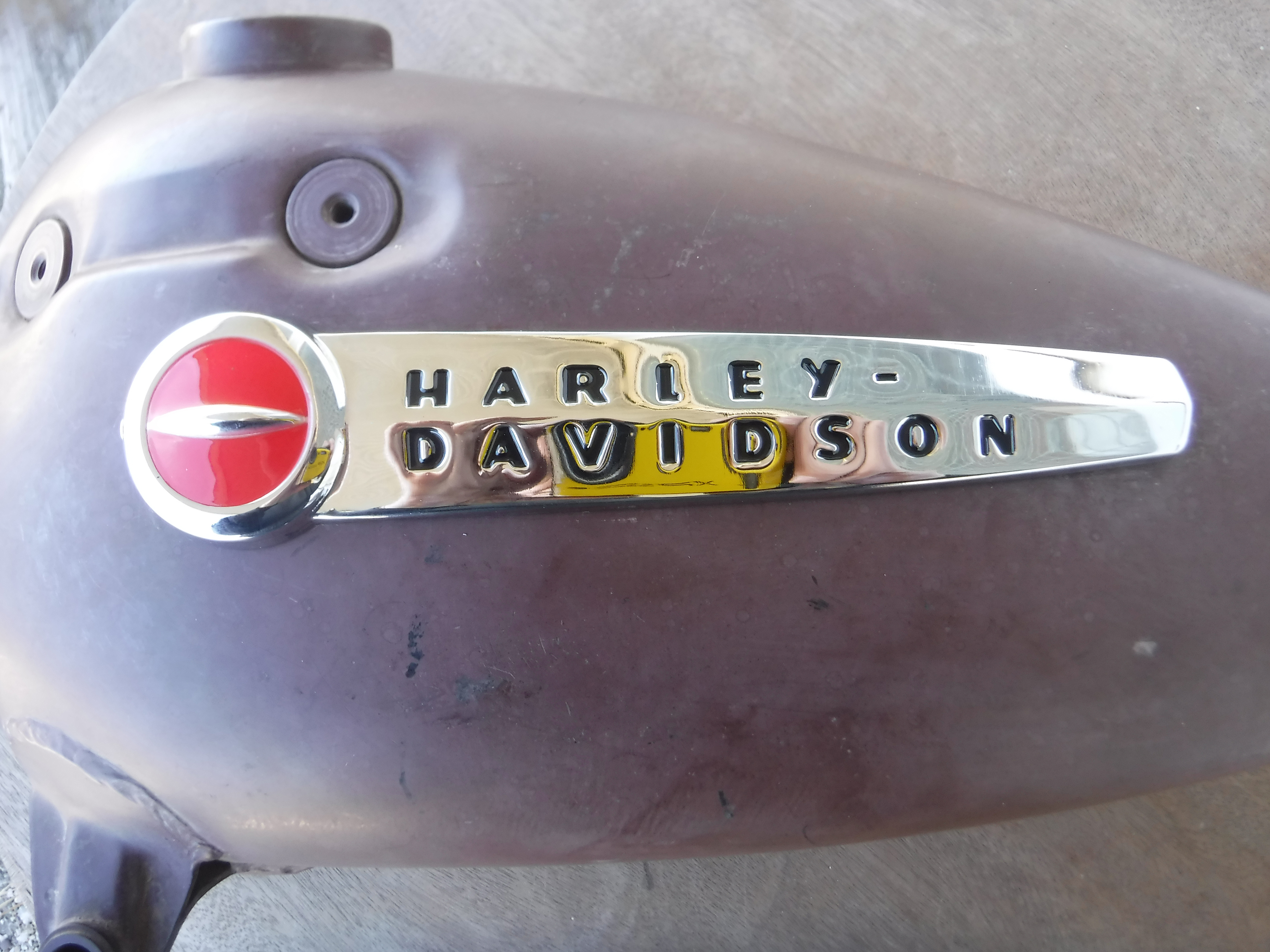 Red Ball Gas Tank Emblem Set