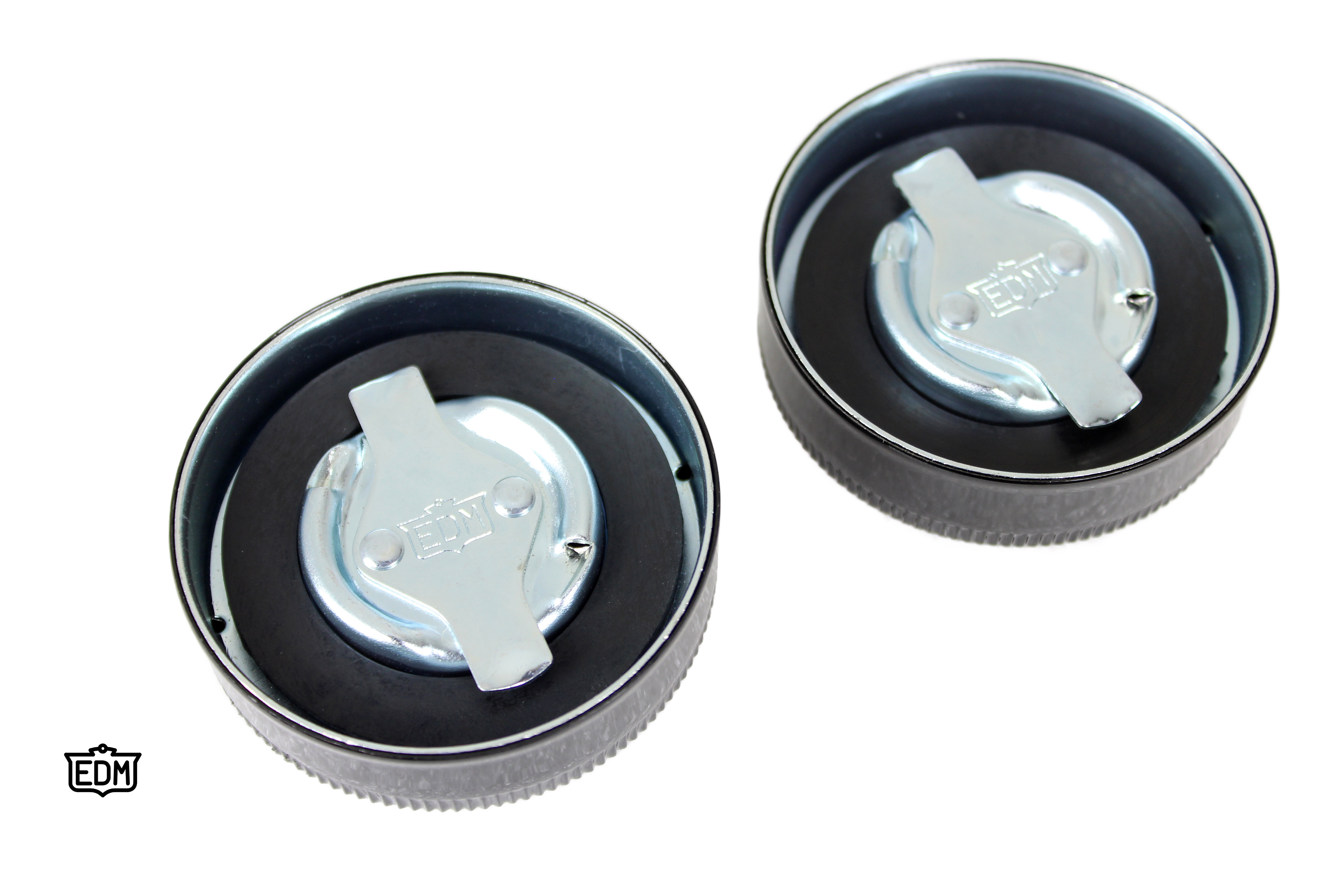 Replica Eaton Gas Cap Set Vented and Non-Vented for Harley Davidson by Replica Eaton Gas Cap Set Vented and Non-Vented for Harley Davidson by